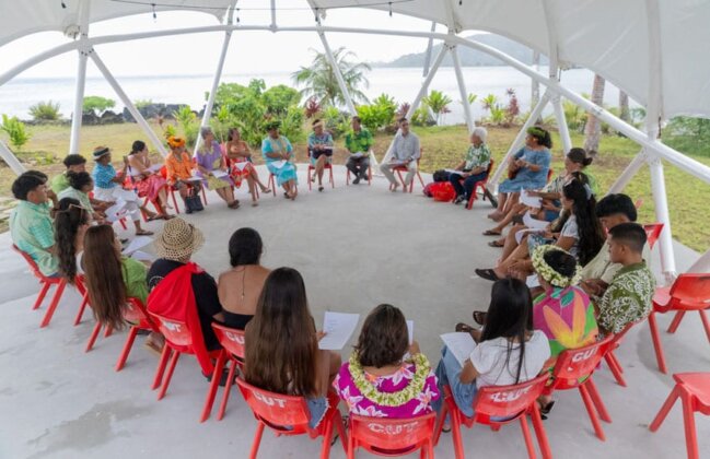 Photo: Workshop on language revival and comparisons between the Hawaiian and Tahitian languages