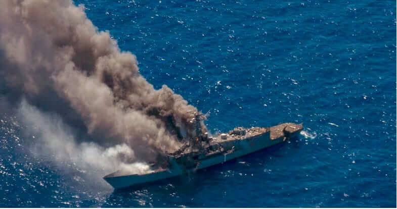 Photo: The decommissioned guided-missile frigate USS Ingraham (FFG-61) is bombarded during a live-fire SINKEX