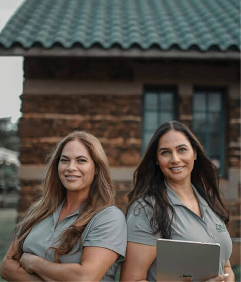 Photo: Lana Simmons and Alia Galvez